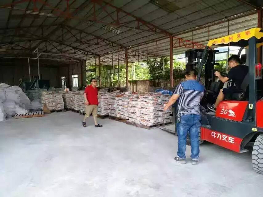 友情漆不斷創(chuàng)新突破，打開海外市場銷路